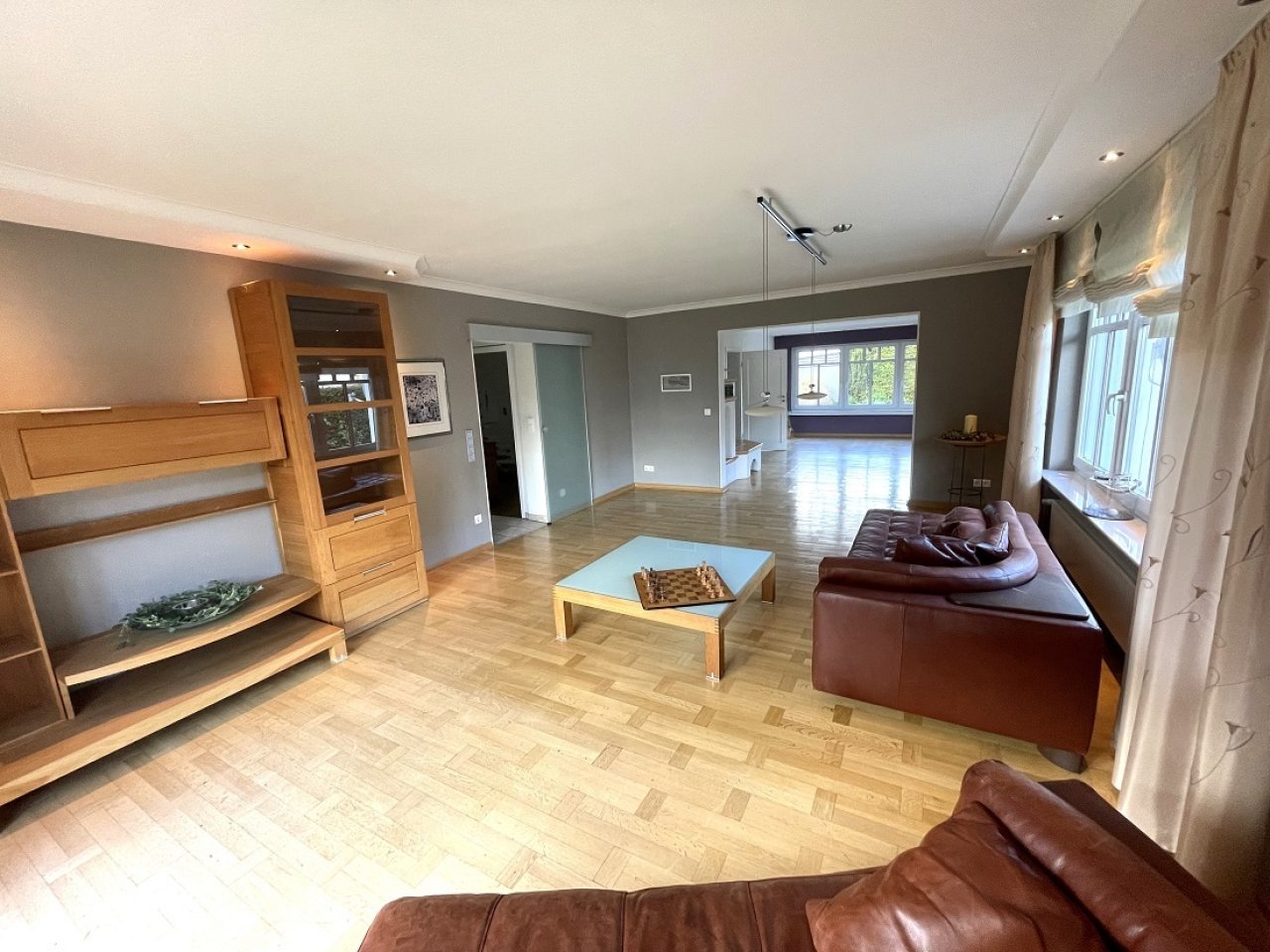 Wohnzimmer/auch Wohn-Esszimmer 61 qm Wohnzimmer/auch Wohn-Esszimmer 61 qm