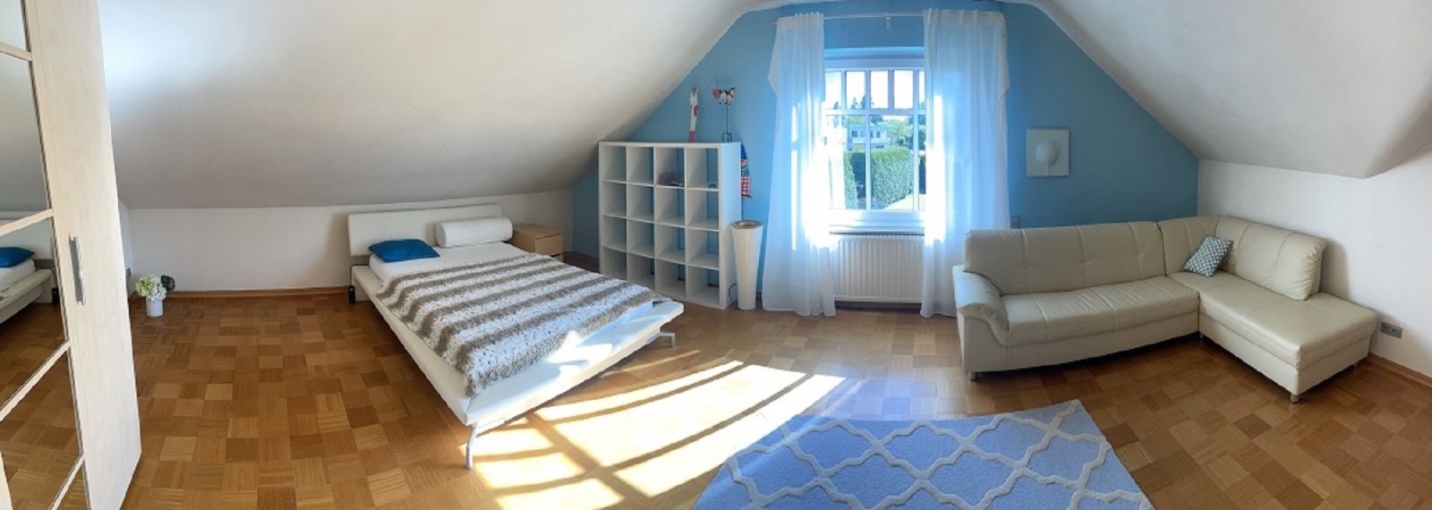 Schlafzimmer (hier: spezielle Aufnahme)