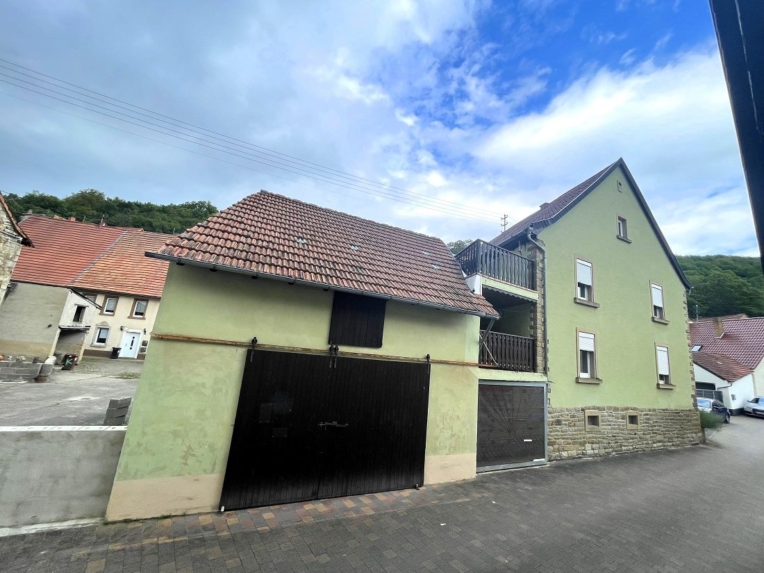 Haus mit Garage im Donnerskreis -Waldgrehweiler-