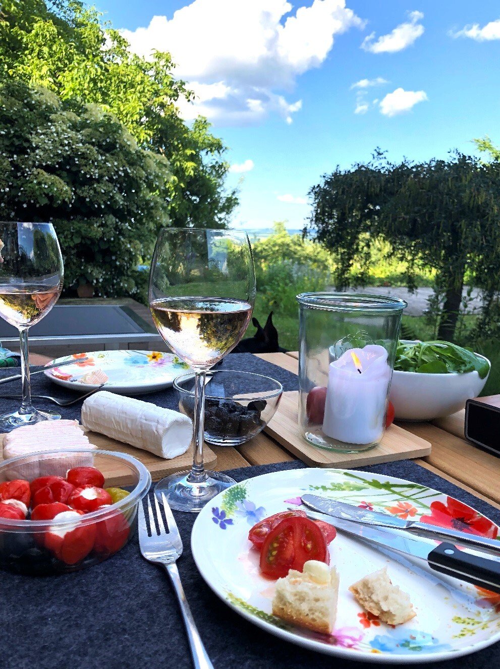 Frühstück od. eine Vesper mit Fernsicht (Terrasse) 